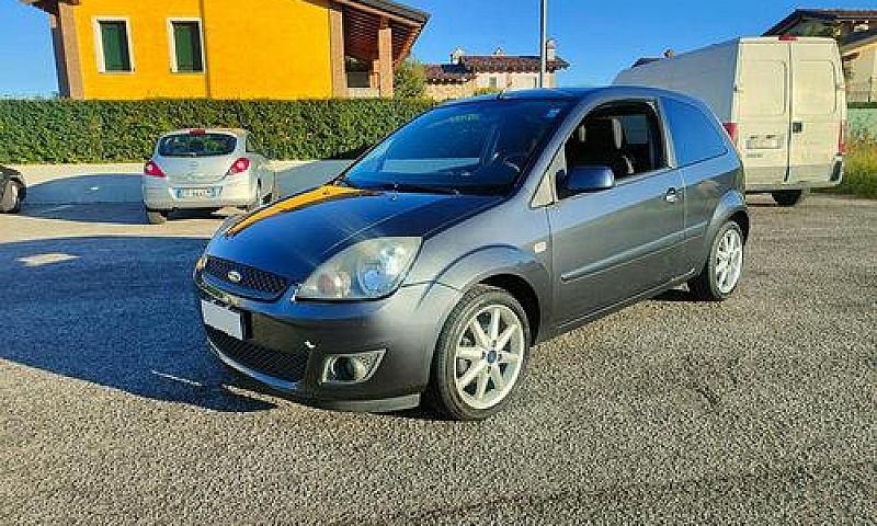 Ford Fiesta 1.2 Benz...