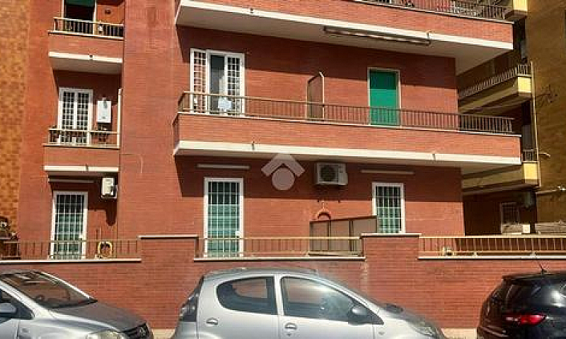 3 Locali A Ladispoli...