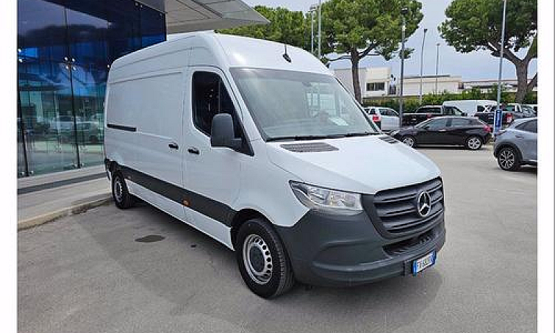 Mercedes Sprinter...