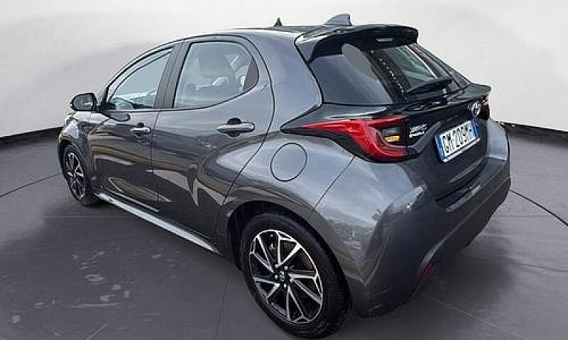 Toyota Yaris 1.5 Hyb...