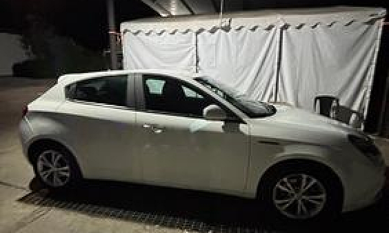Alfa Romeo Giulietta...