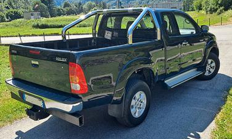 Toyota Hilux 2.5 Poc...