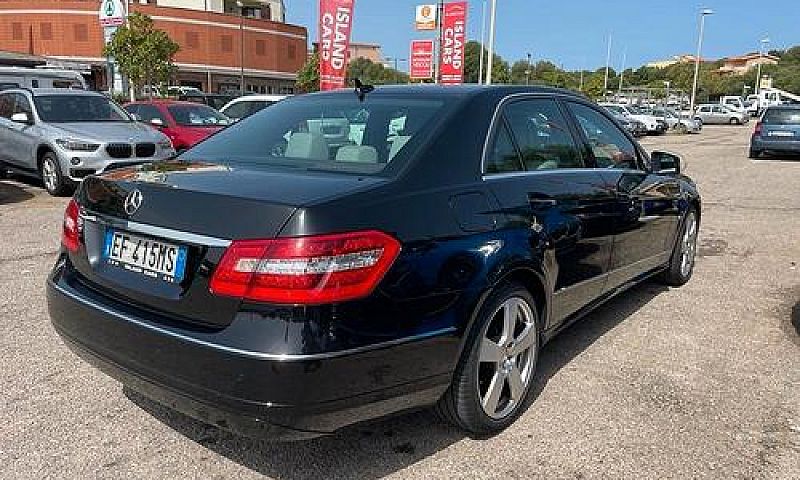 Mercedes-Benz E 220 ...