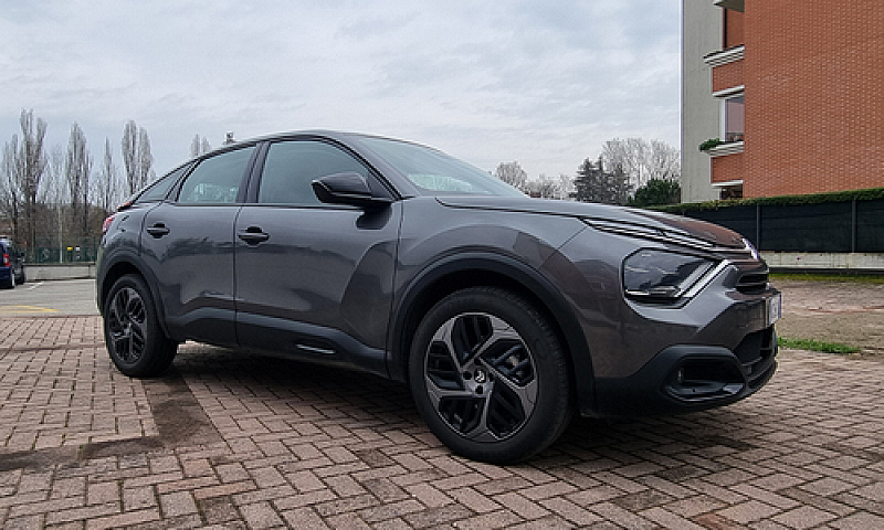 Citroën C4...