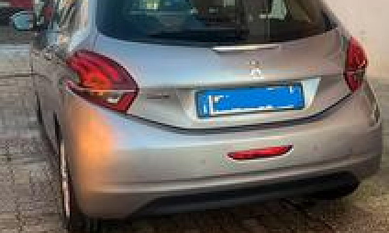 Peugeot 208 Puretech...