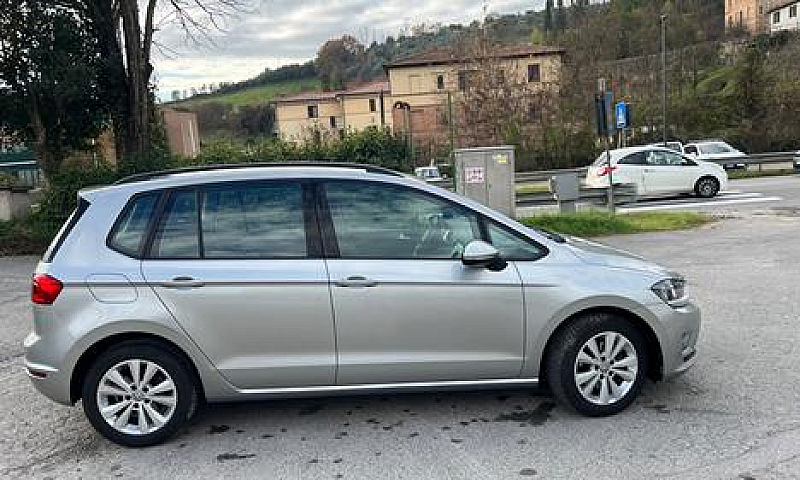 Volkswagen Golf Spor...