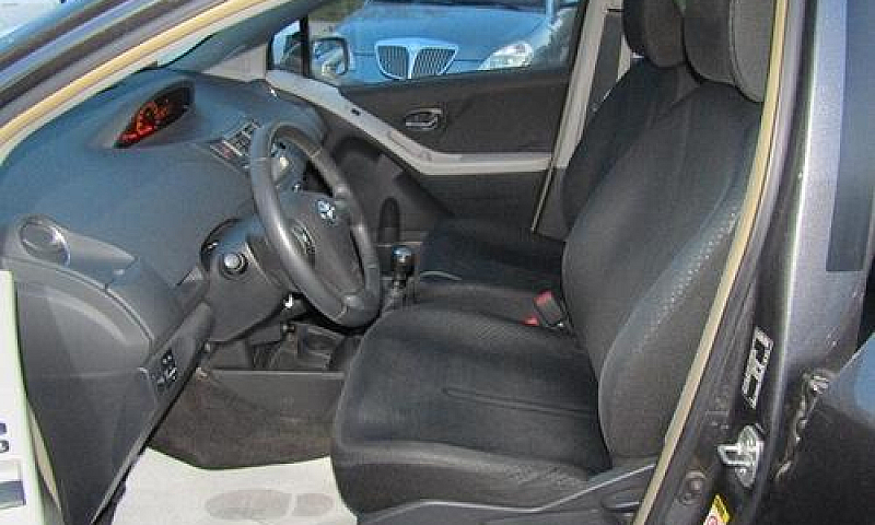Yaris 1.3 Bz 5 Porte...