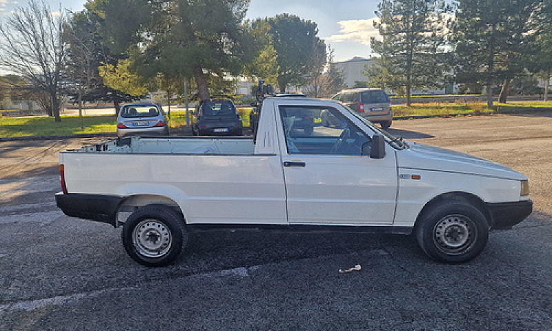 Fiat Fiorino Pick Up...