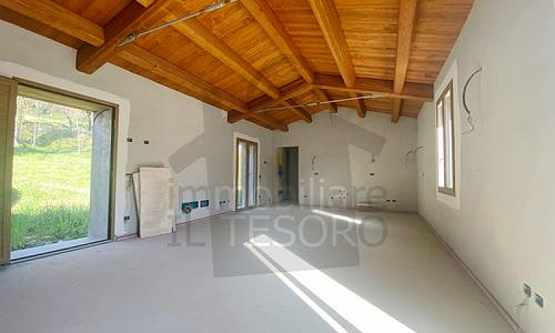 Casale A San Leo...