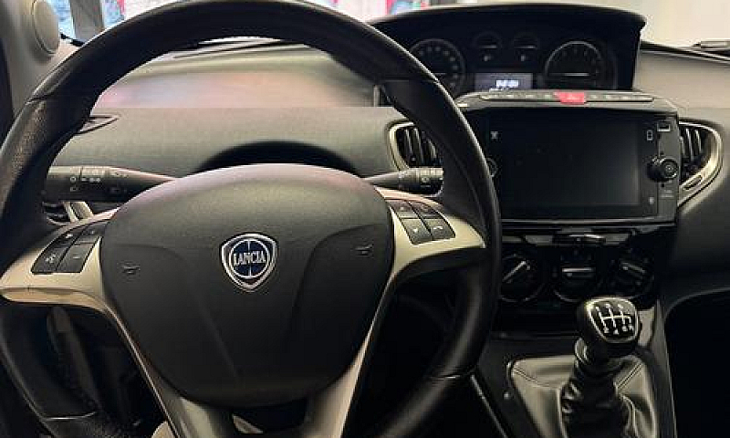 Lancia Ypsilon 1.0 F...