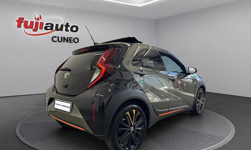 Toyota Aygo X 1.0 Li...
