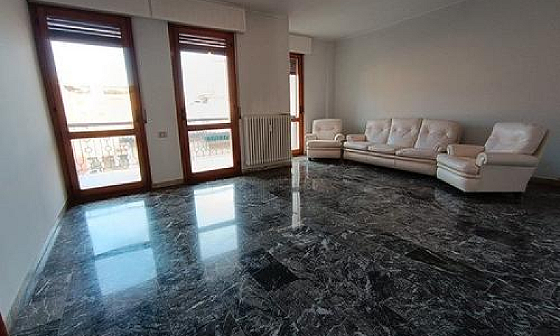 Appartamento Central...
