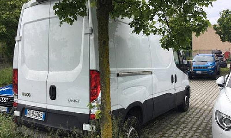 Iveco Daily 33S12V 2...