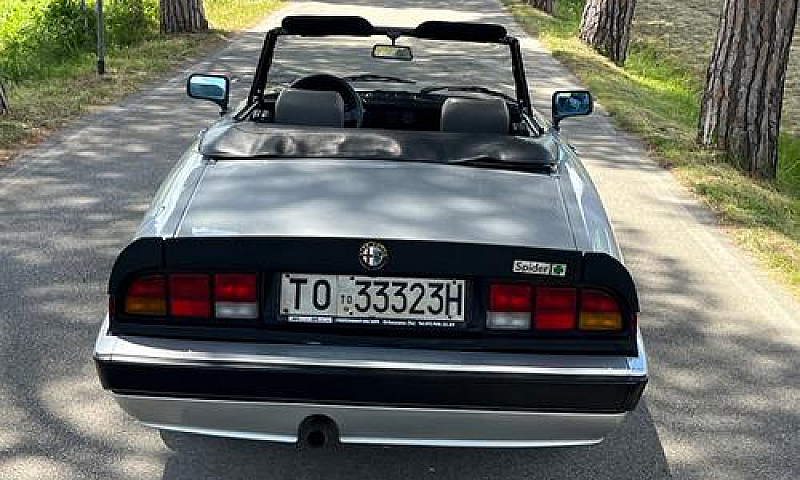 Alfa Romeo Spider Qu...