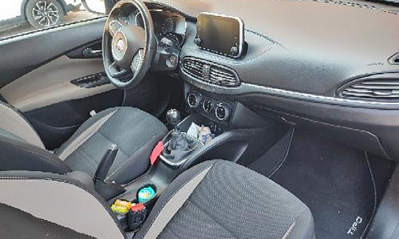 Fiat Tipo (2015-->) ...