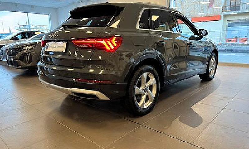 Audi Q3 35 Tdi 150Cv...