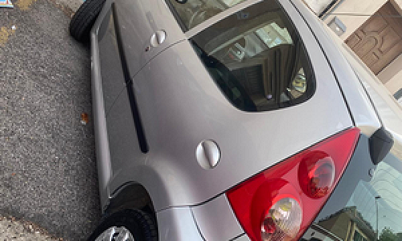 Peugeot 107...