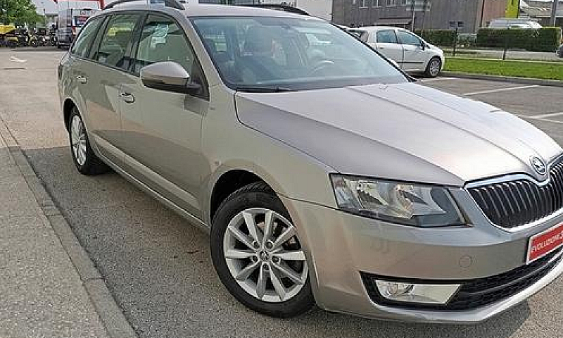Skoda Octavia Sw 1.6...