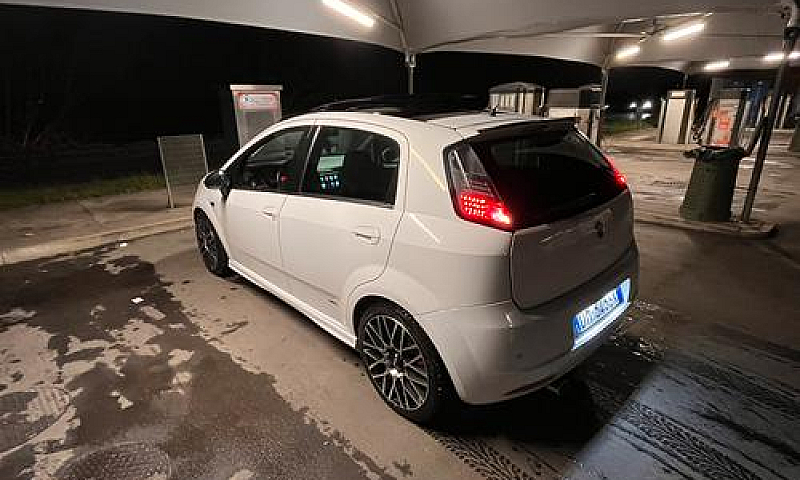 Grande Punto Sport...