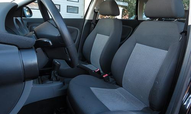 Seat Ibiza 5P 1.4 16...