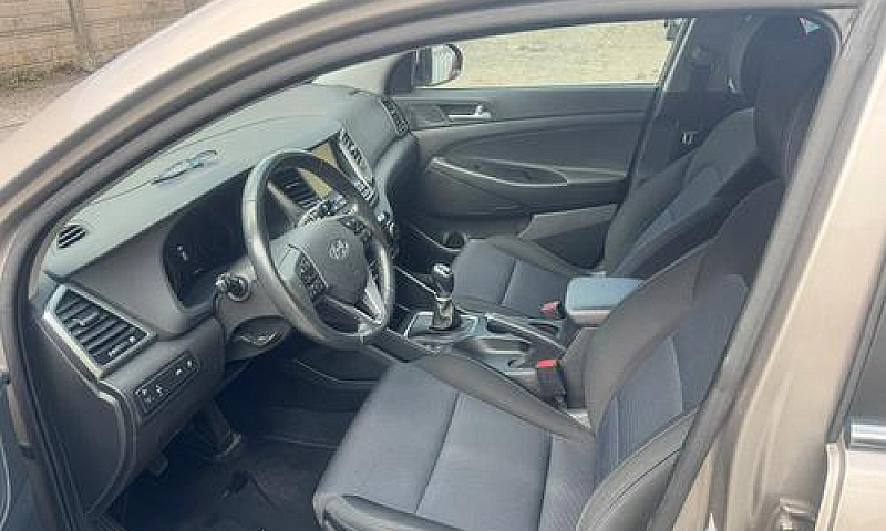 Hyundai Tucson...