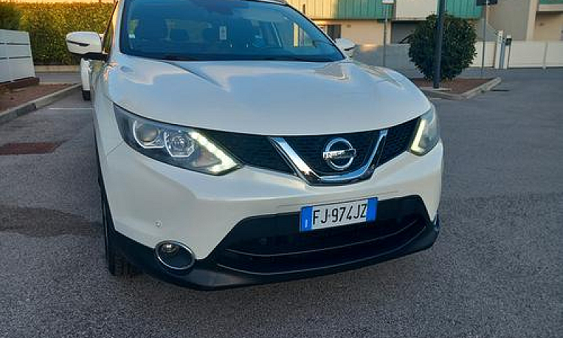 Nissan Qashqai 1.5 D...