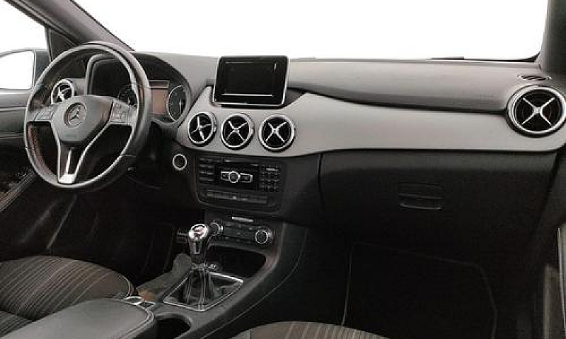 Mercedes-Benz B 180 ...