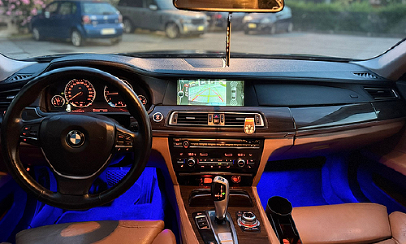 Bmw 730 2011 3.0D Km...