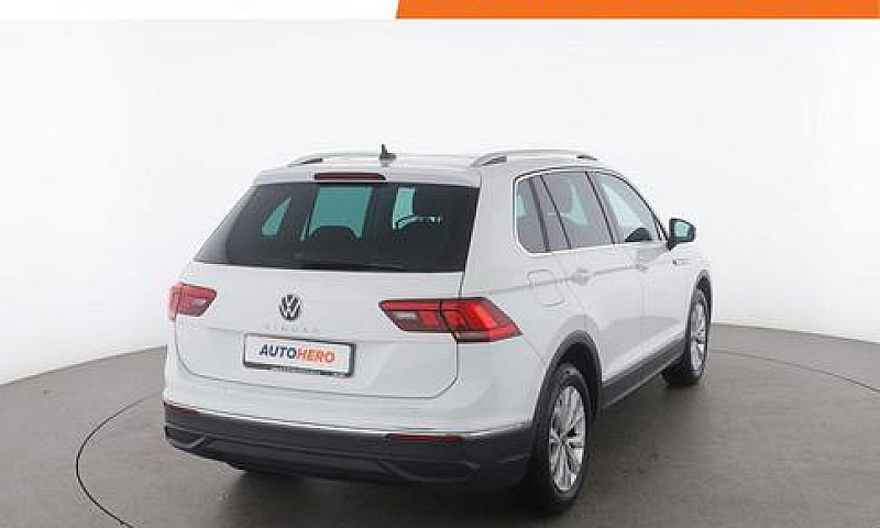 Volkswagen Tiguan Yp...