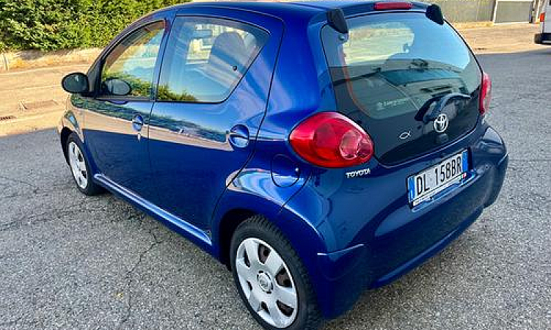 Toyota Aygo 1.0Benz ...