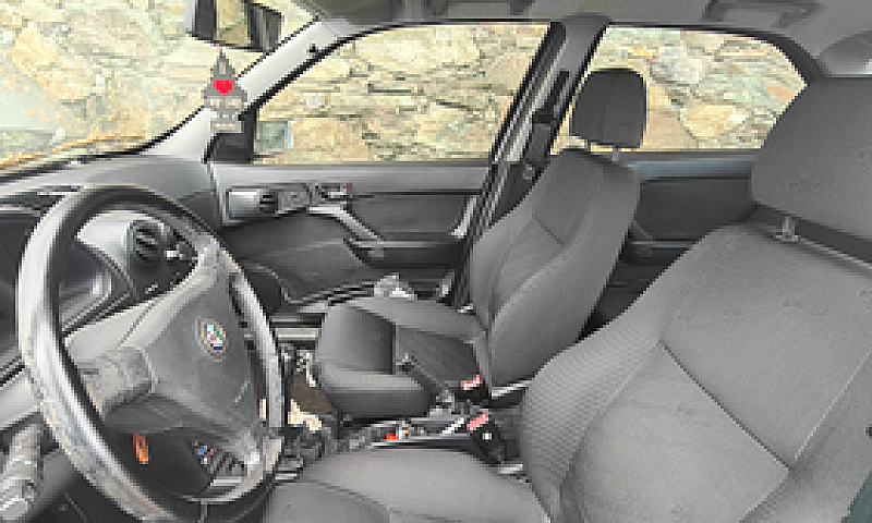 Alfa Romeo 146...