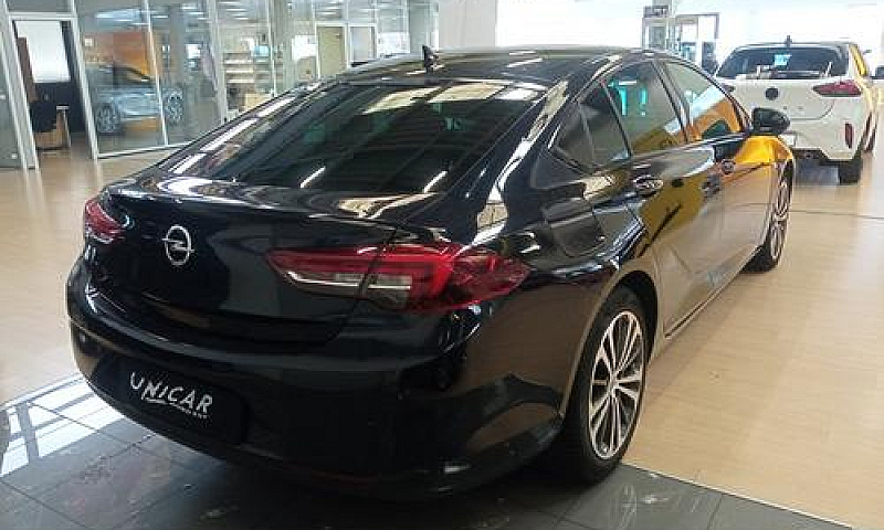 Opel Insignia Grand ...