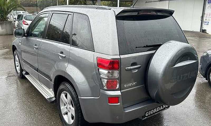 Suzuki Grand Vitara ...