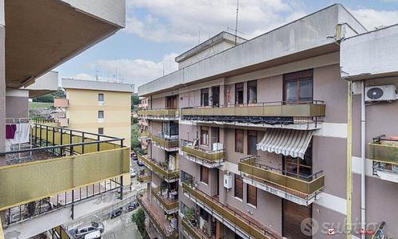 Via Pietro Castelli,...