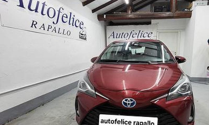 Toyota Yaris 1.5 Hyb...