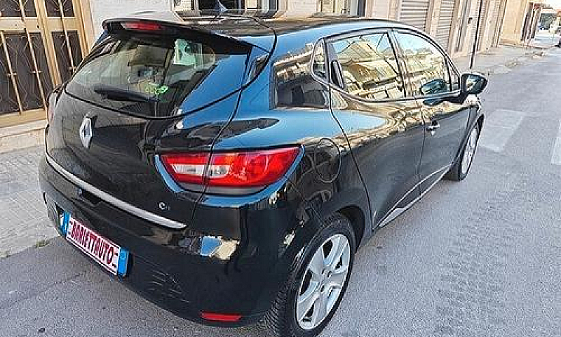 Renault Clio 1.5 Dci...
