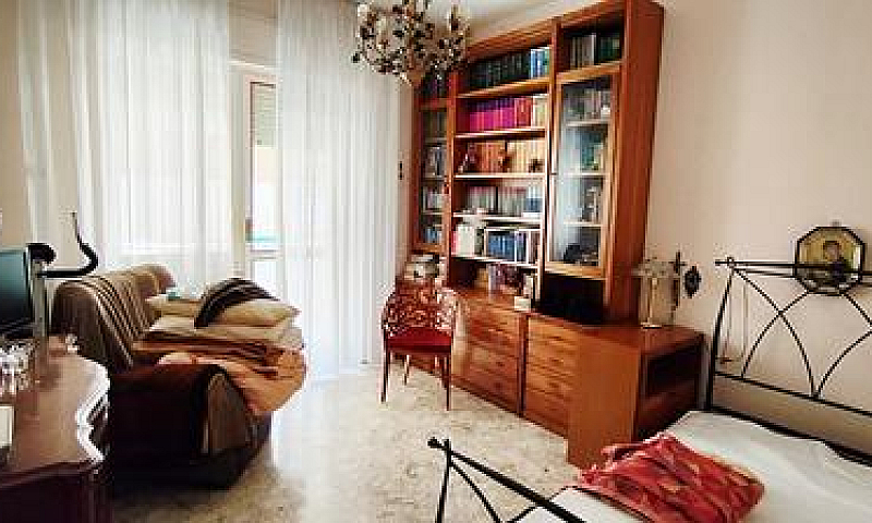 Quadrilocale Viale J...