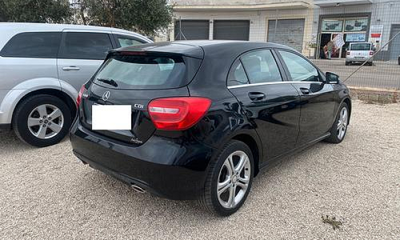 Mercedes-Benz A 180 ...