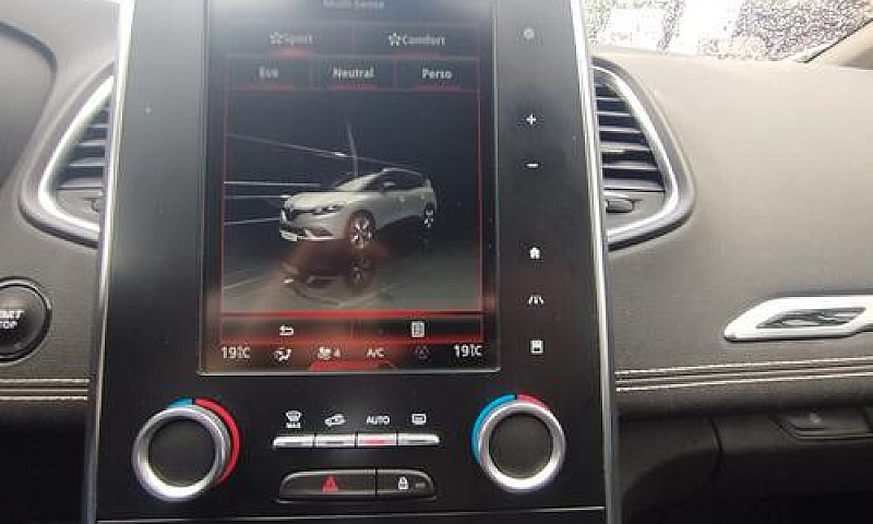 Renault Grand Scenic...