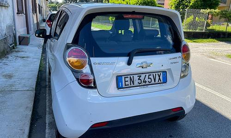 Chevrolet Spark 1.0 ...
