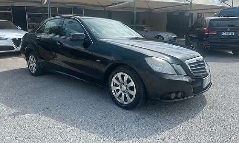 Mercedes-Benz E 220 ...