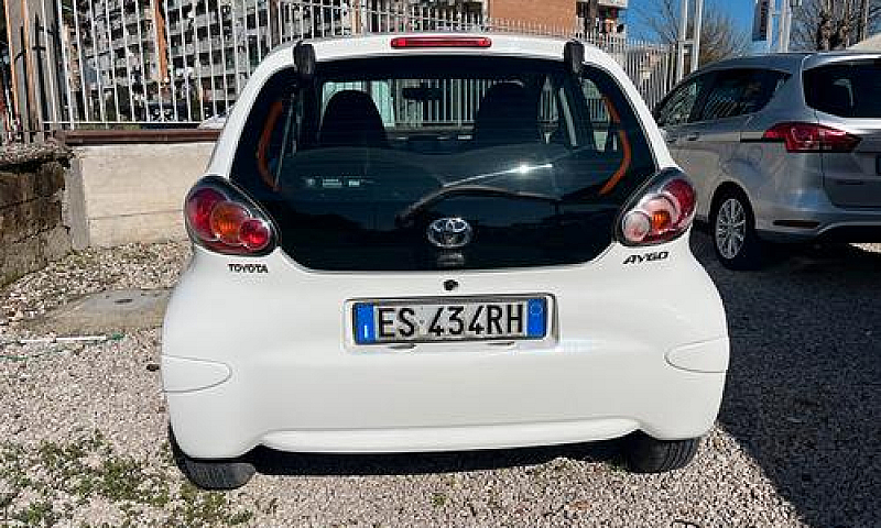 Toyota Aygo 1.0 Benz...