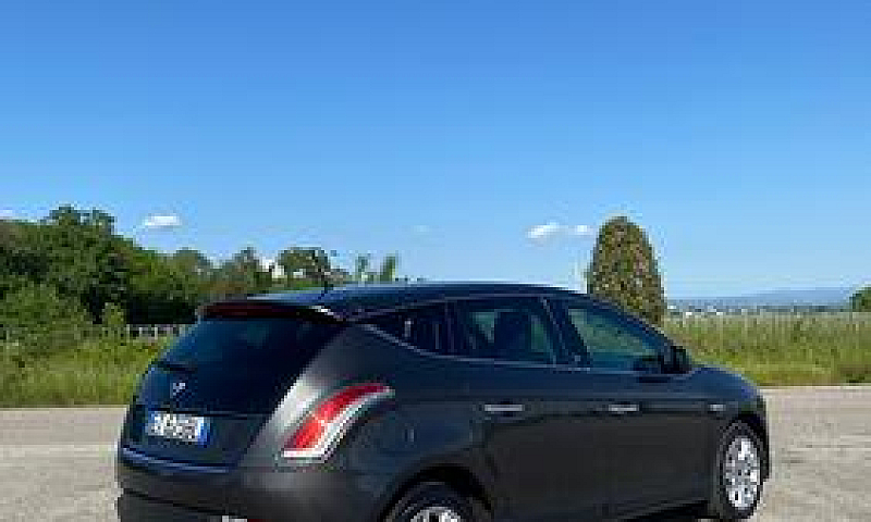 Lancia Delta 1.6 Mjt...