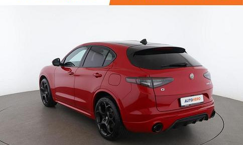 Alfa Romeo Stelvio V...