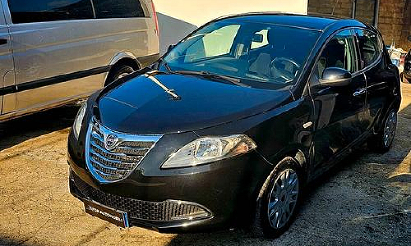 Lancia Ypsilon 1.3 M...