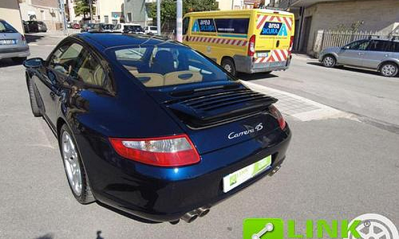 Porsche 911 Carrera ...