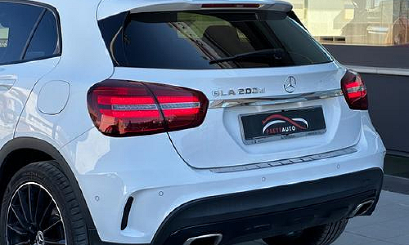 Mercedes-Benz Gla 20...