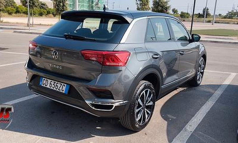 Volkswagen T-Roc 1.0...