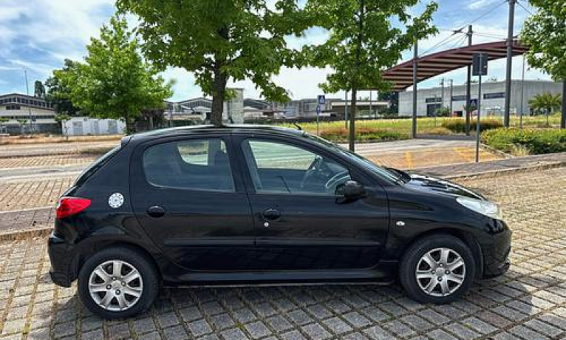 Peugeot 206 Plus 1.4...