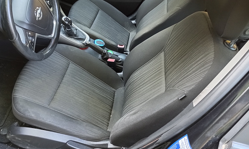 Opel Astra 14 Turbo ...